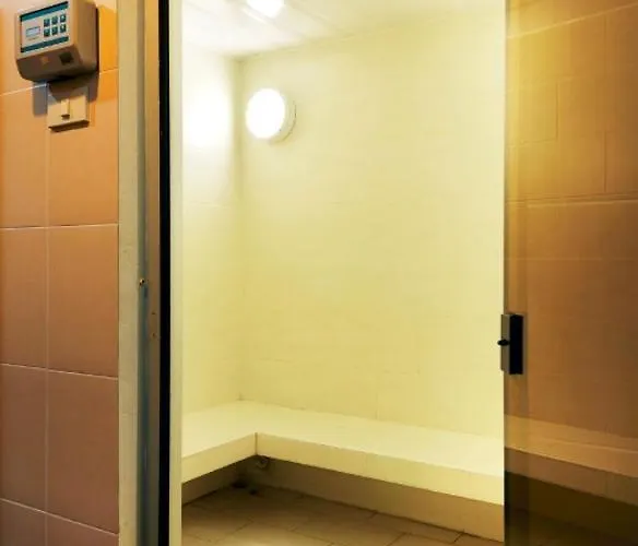The Mercer Sukhumvit 4 3*