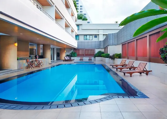 The Mercer Sukhumvit 4 3*