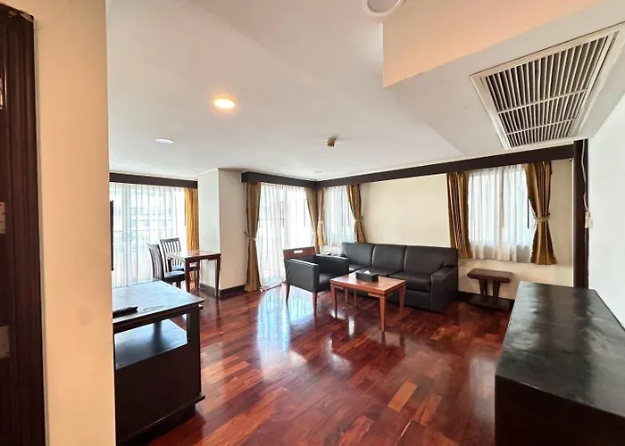 The Mercer Sukhumvit 4 3*