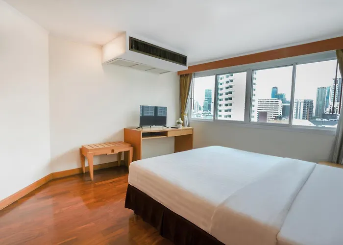 The Mercer Sukhumvit 4 3*