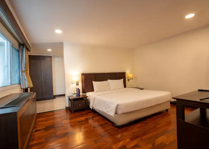 The Mercer Sukhumvit 4 3*