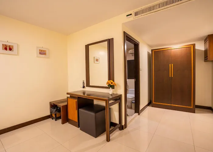 Hotel The Mercer Sukhumvit 4