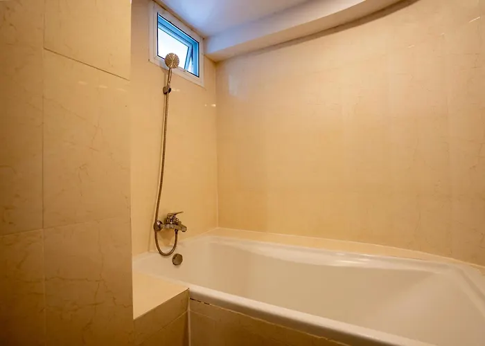 Hotel The Mercer Sukhumvit 4 3*