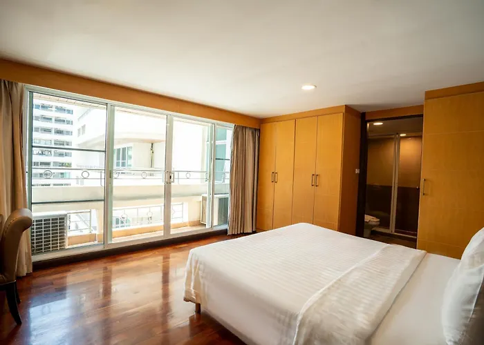The Mercer Sukhumvit 4 Hotel