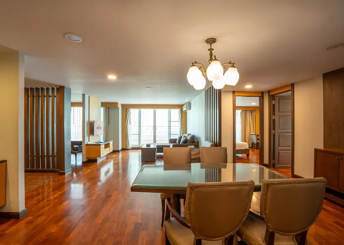 The Mercer Sukhumvit 4 Hotel 3*