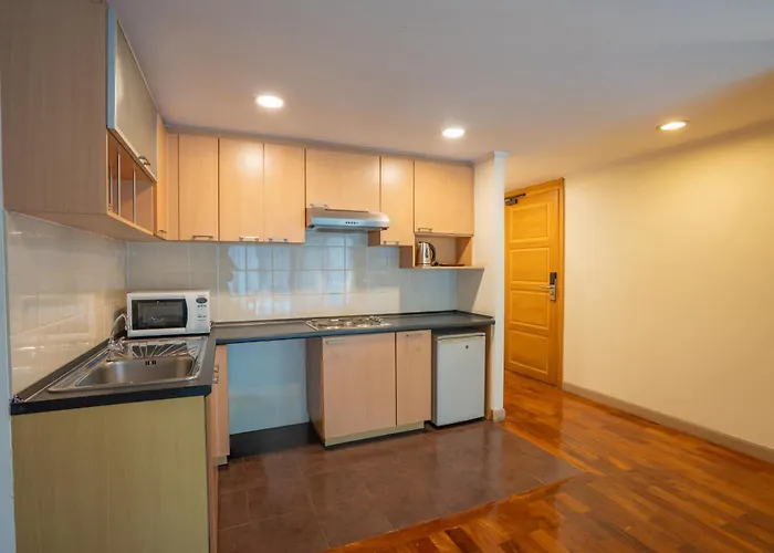 The Mercer Sukhumvit 4 3*